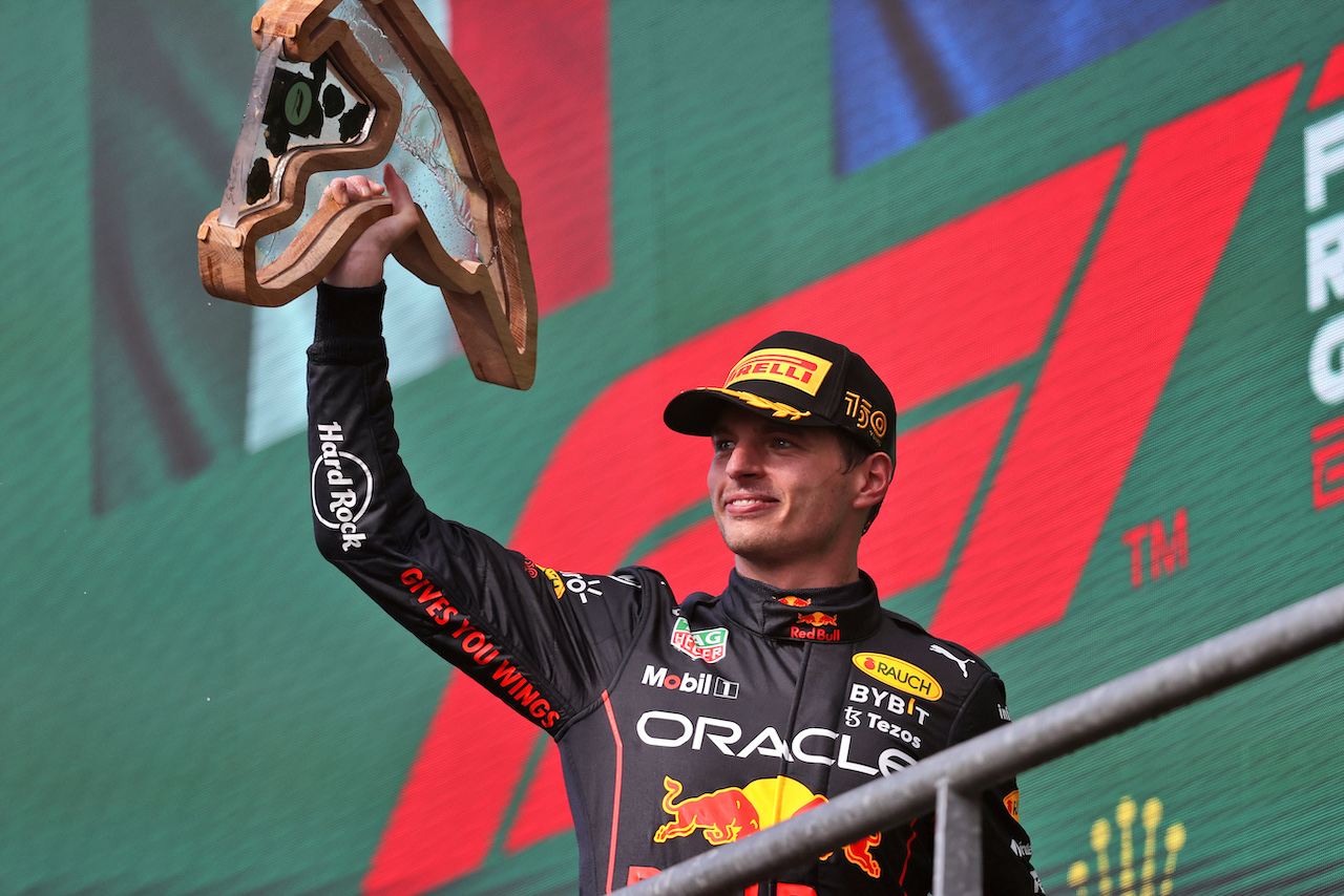 GP BELGIO, Gara winner Max Verstappen (NLD) Red Bull Racing celebrates on the podium.
28.08.2022. Formula 1 World Championship, Rd 14, Belgian Grand Prix, Spa Francorchamps, Belgium, Gara Day.
- www.xpbimages.com, EMail: requests@xpbimages.com © Copyright: Moy / XPB Images