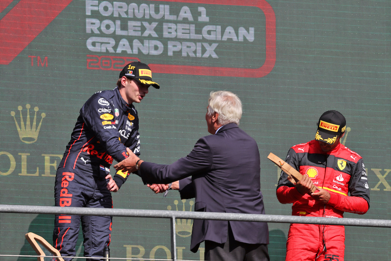 GP BELGIO, vincitore Max Verstappen (NLD) Red Bull Racing celebrates On the podium.
28.08.2022. Formula 1 World Championship, Rd 14, Belgian Grand Prix, Spa Francorchamps, Belgium, Gara Day.
- www.xpbimages.com, EMail: requests@xpbimages.com © Copyright: Bearne / XPB Images
