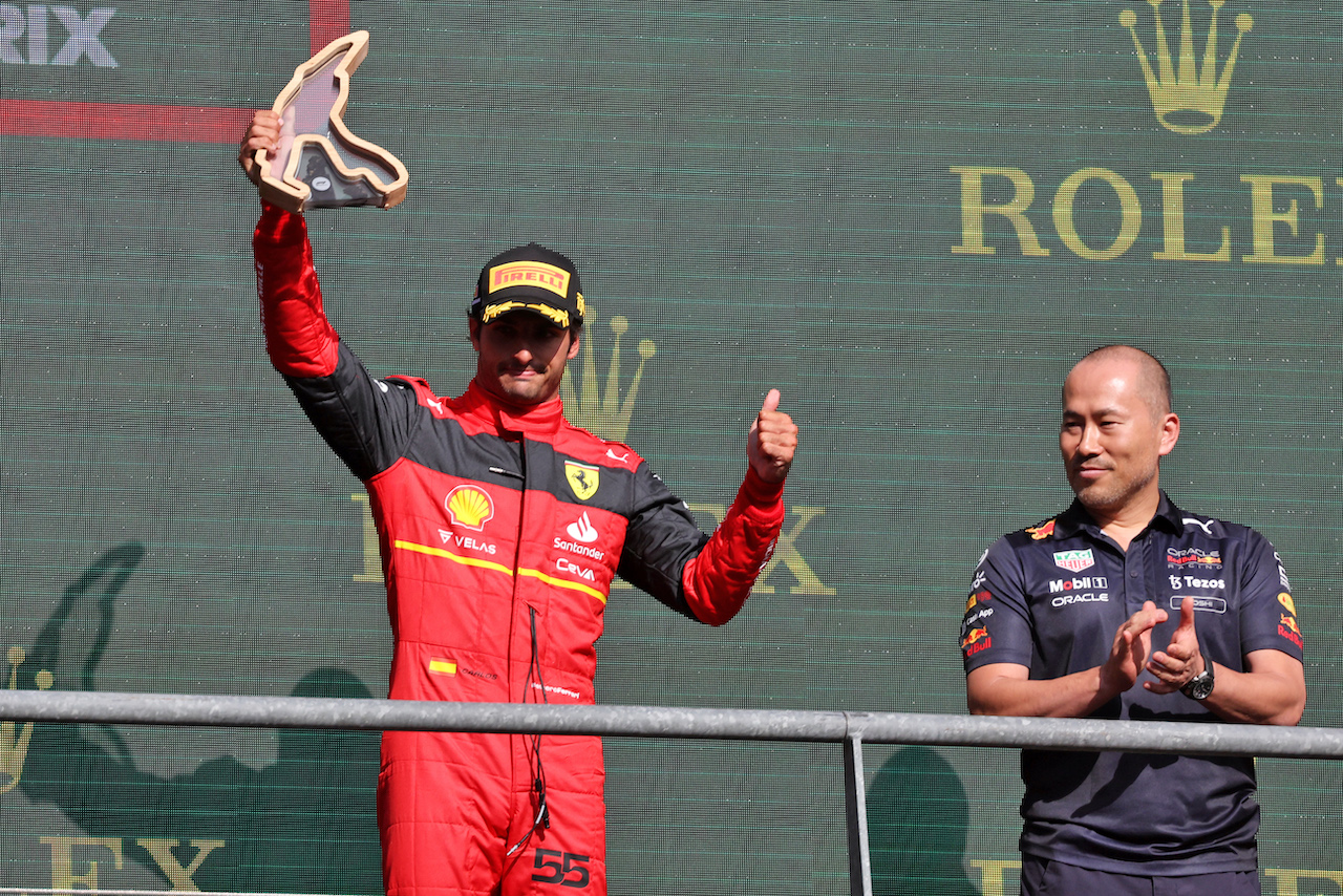 GP BELGIO, Carlos Sainz Jr (ESP) Ferrari celebrates his third position on the podium.
28.08.2022. Formula 1 World Championship, Rd 14, Belgian Grand Prix, Spa Francorchamps, Belgium, Gara Day.
- www.xpbimages.com, EMail: requests@xpbimages.com © Copyright: Bearne / XPB Images