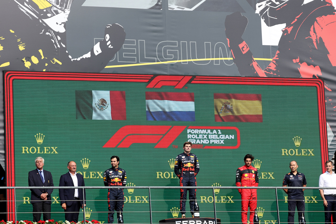 GP BELGIO, The podium (L to R): Sergio Perez (MEX) Red Bull Racing, second; Max Verstappen (NLD) Red Bull Racing, vincitore; Carlos Sainz Jr (ESP) Ferrari, third.
28.08.2022. Formula 1 World Championship, Rd 14, Belgian Grand Prix, Spa Francorchamps, Belgium, Gara Day.
- www.xpbimages.com, EMail: requests@xpbimages.com © Copyright: Bearne / XPB Images