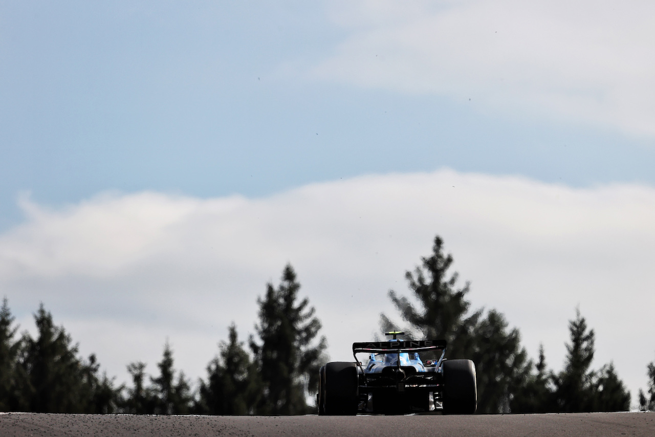 GP BELGIO, Esteban Ocon (FRA) Alpine F1 Team A522.
28.08.2022. Formula 1 World Championship, Rd 14, Belgian Grand Prix, Spa Francorchamps, Belgium, Gara Day.
- www.xpbimages.com, EMail: requests@xpbimages.com © Copyright: Moy / XPB Images