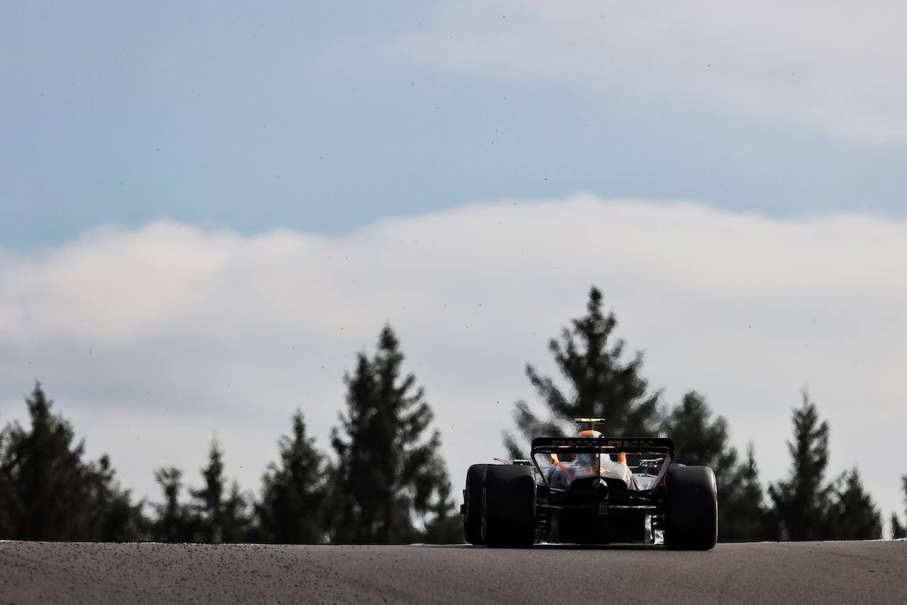 GP BELGIO, Lando Norris (GBR) McLaren MCL36.
28.08.2022. Formula 1 World Championship, Rd 14, Belgian Grand Prix, Spa Francorchamps, Belgium, Gara Day.
- www.xpbimages.com, EMail: requests@xpbimages.com © Copyright: Moy / XPB Images