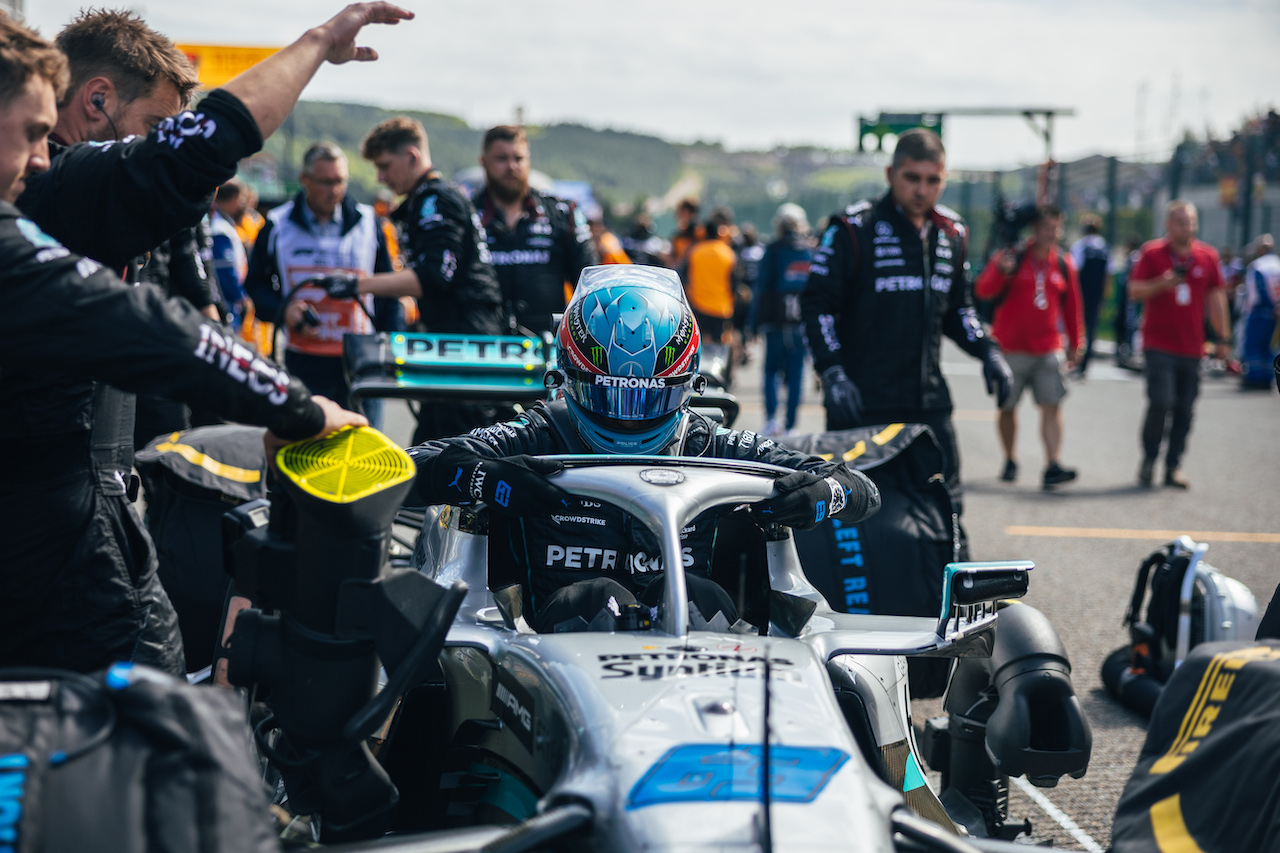 GP BELGIO, George Russell (GBR) Mercedes AMG F1 W13 on the grid.
28.08.2022. Formula 1 World Championship, Rd 14, Belgian Grand Prix, Spa Francorchamps, Belgium, Gara Day.
- www.xpbimages.com, EMail: requests@xpbimages.com © Copyright: Bearne / XPB Images