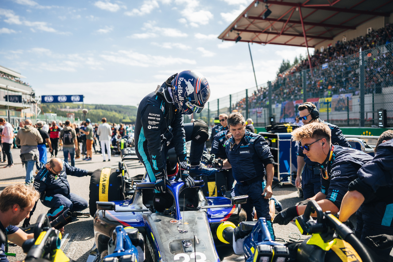 GP BELGIO, Alexander Albon (THA) Williams Racing FW44 on the grid.
28.08.2022. Formula 1 World Championship, Rd 14, Belgian Grand Prix, Spa Francorchamps, Belgium, Gara Day.
- www.xpbimages.com, EMail: requests@xpbimages.com © Copyright: Bearne / XPB Images
