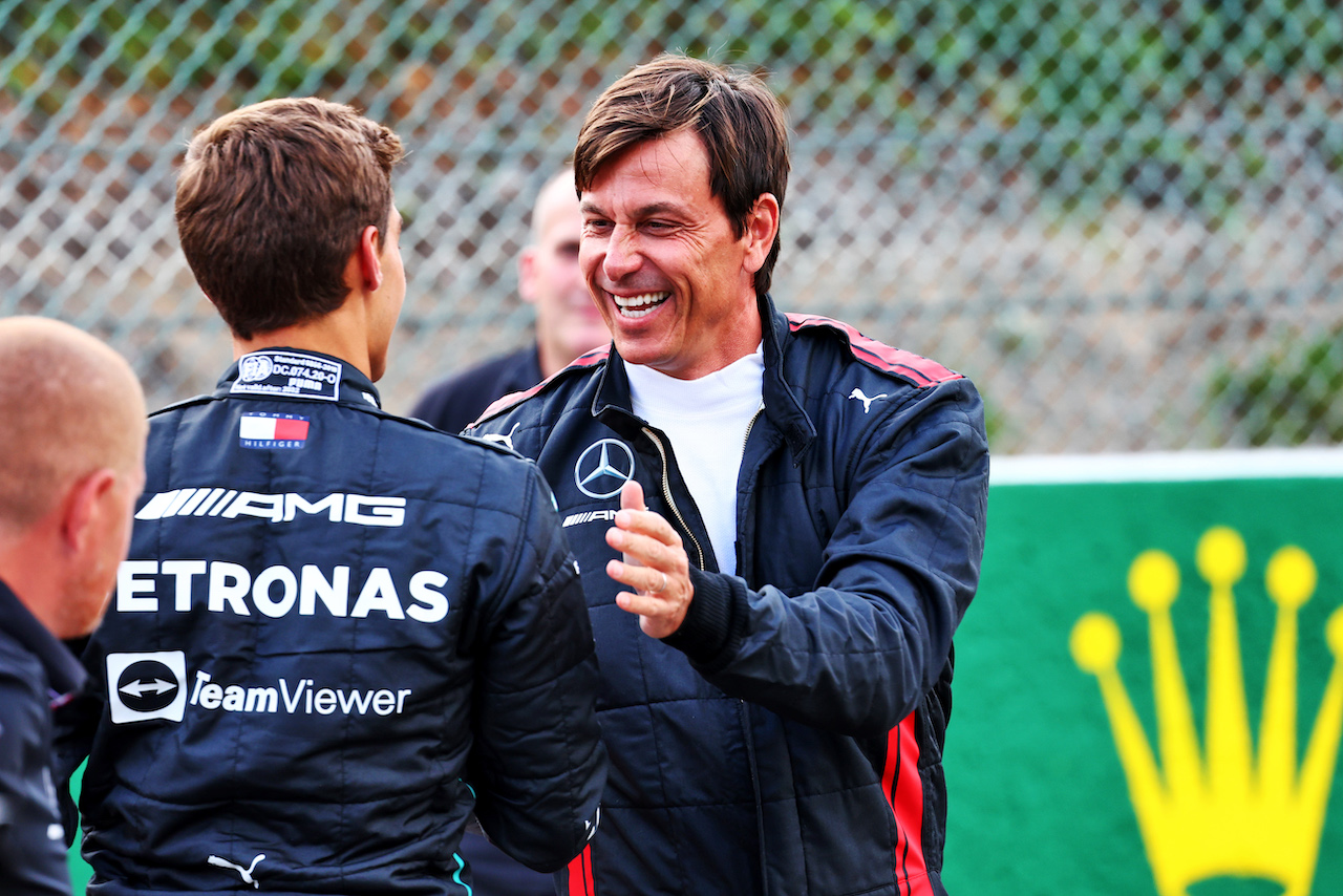 GP BELGIO, (L to R): George Russell (GBR) Mercedes AMG F1 with Toto Wolff (GER) Mercedes AMG F1 Shareholder e Executive Director.
25.08.2022. Formula 1 World Championship, Rd 14, Belgian Grand Prix, Spa Francorchamps, Belgium, Preparation Day.
- www.xpbimages.com, EMail: requests@xpbimages.com © Copyright: Batchelor / XPB Images