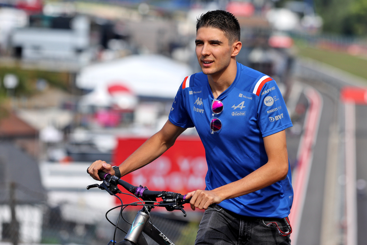 GP BELGIO, Esteban Ocon (FRA) Alpine F1 Team rides the circuit.
25.08.2022. Formula 1 World Championship, Rd 14, Belgian Grand Prix, Spa Francorchamps, Belgium, Preparation Day.
- www.xpbimages.com, EMail: requests@xpbimages.com © Copyright: Moy / XPB Images