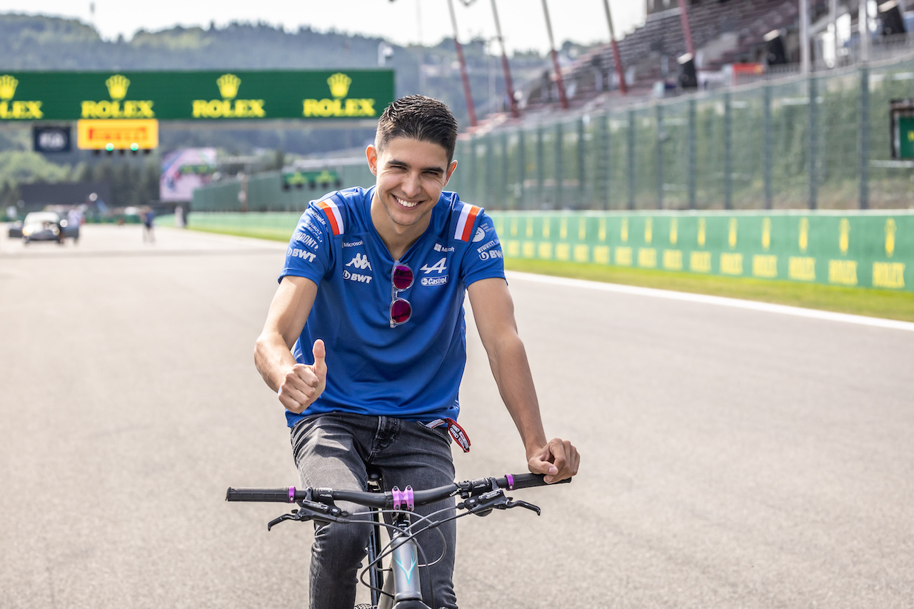 GP BELGIO, Esteban Ocon (FRA) Alpine F1 Team rides the circuit.
25.08.2022. Formula 1 World Championship, Rd 14, Belgian Grand Prix, Spa Francorchamps, Belgium, Preparation Day.
- www.xpbimages.com, EMail: requests@xpbimages.com © Copyright: Bearne / XPB Images