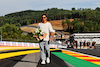 GP BELGIO, Pierre Gasly (FRA) AlphaTauri pays his respects to Anthoine Hubert.
25.08.2022. Formula 1 World Championship, Rd 14, Belgian Grand Prix, Spa Francorchamps, Belgium, Preparation Day.
- www.xpbimages.com, EMail: requests@xpbimages.com © Copyright: Moy / XPB Images