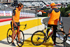 GP BELGIO, Lando Norris (GBR) McLaren with a broken chain on his bicycle.
25.08.2022. Formula 1 World Championship, Rd 14, Belgian Grand Prix, Spa Francorchamps, Belgium, Preparation Day.
- www.xpbimages.com, EMail: requests@xpbimages.com © Copyright: Batchelor / XPB Images