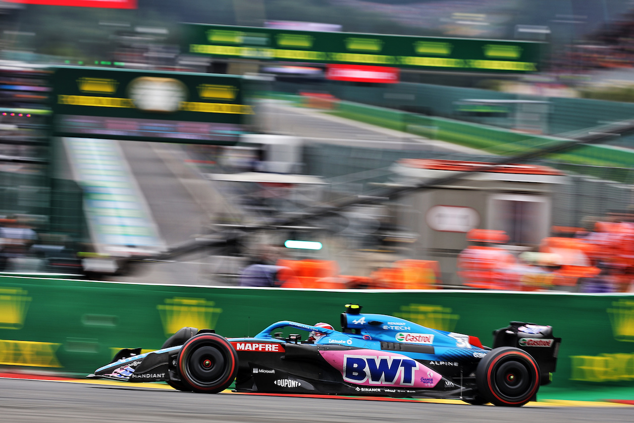GP BELGIO, Esteban Ocon (FRA) Alpine F1 Team A522.
27.08.2022. Formula 1 World Championship, Rd 14, Belgian Grand Prix, Spa Francorchamps, Belgium, Qualifiche Day.
- www.xpbimages.com, EMail: requests@xpbimages.com © Copyright: Bearne / XPB Images