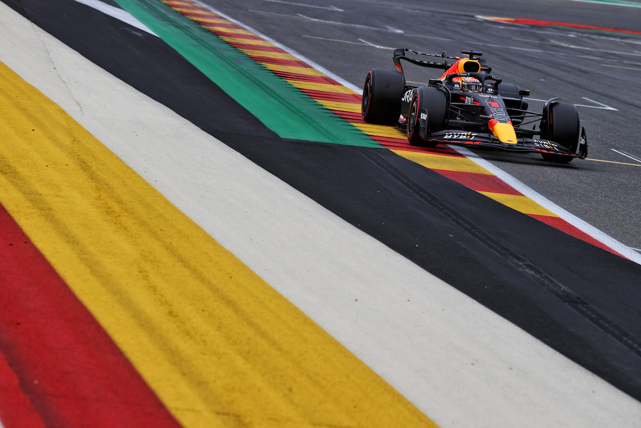 GP BELGIO, Max Verstappen (NLD) Red Bull Racing RB18.
27.08.2022. Formula 1 World Championship, Rd 14, Belgian Grand Prix, Spa Francorchamps, Belgium, Qualifiche Day.
- www.xpbimages.com, EMail: requests@xpbimages.com © Copyright: Moy / XPB Images