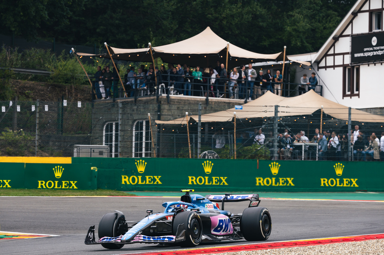 GP BELGIO, Esteban Ocon (FRA) Alpine F1 Team A522.
27.08.2022. Formula 1 World Championship, Rd 14, Belgian Grand Prix, Spa Francorchamps, Belgium, Qualifiche Day.
- www.xpbimages.com, EMail: requests@xpbimages.com © Copyright: Bearne / XPB Images