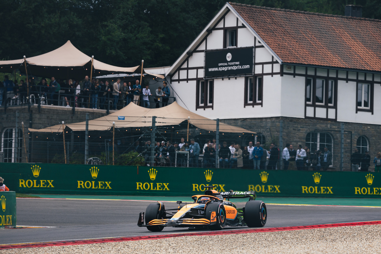 GP BELGIO, Daniel Ricciardo (AUS) McLaren MCL36.
27.08.2022. Formula 1 World Championship, Rd 14, Belgian Grand Prix, Spa Francorchamps, Belgium, Qualifiche Day.
- www.xpbimages.com, EMail: requests@xpbimages.com © Copyright: Bearne / XPB Images
