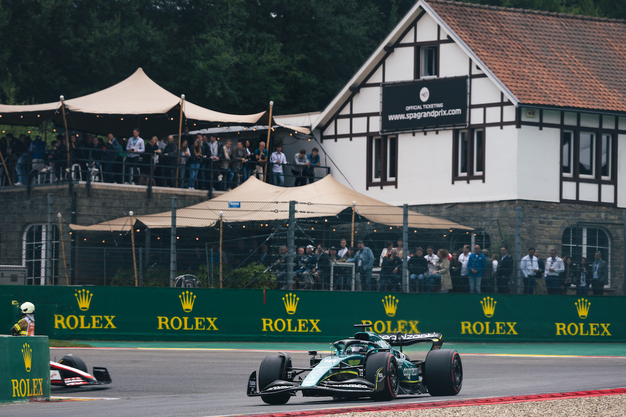 GP BELGIO, Lance Stroll (CDN) Aston Martin F1 Team AMR22.
27.08.2022. Formula 1 World Championship, Rd 14, Belgian Grand Prix, Spa Francorchamps, Belgium, Qualifiche Day.
- www.xpbimages.com, EMail: requests@xpbimages.com © Copyright: Bearne / XPB Images
