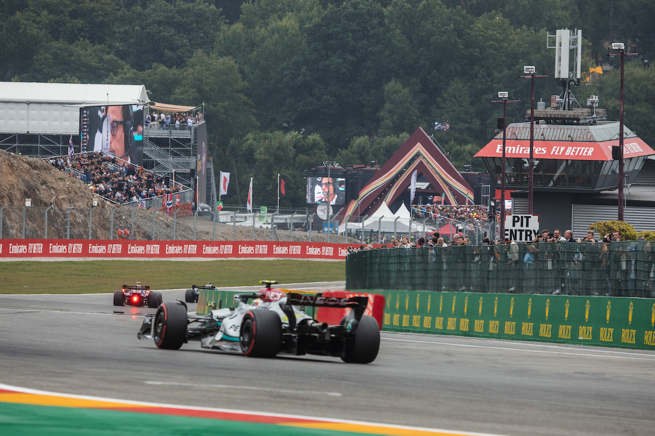 GP BELGIO, Lewis Hamilton (GBR) Mercedes AMG F1 W13.
27.08.2022. Formula 1 World Championship, Rd 14, Belgian Grand Prix, Spa Francorchamps, Belgium, Qualifiche Day.
- www.xpbimages.com, EMail: requests@xpbimages.com © Copyright: Bearne / XPB Images