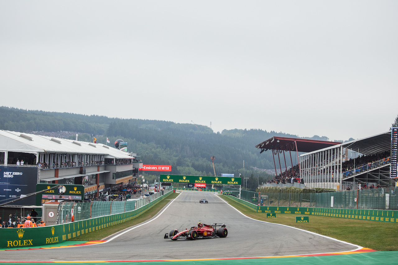 GP BELGIO, Carlos Sainz Jr (ESP) Ferrari F1-75.
27.08.2022. Formula 1 World Championship, Rd 14, Belgian Grand Prix, Spa Francorchamps, Belgium, Qualifiche Day.
- www.xpbimages.com, EMail: requests@xpbimages.com © Copyright: Bearne / XPB Images