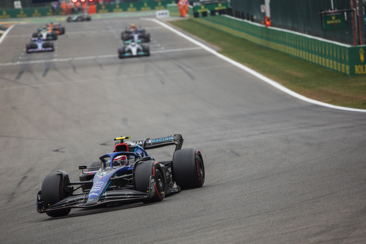 GP BELGIO, Nicholas Latifi (CDN) Williams Racing FW44.
27.08.2022. Formula 1 World Championship, Rd 14, Belgian Grand Prix, Spa Francorchamps, Belgium, Qualifiche Day.
- www.xpbimages.com, EMail: requests@xpbimages.com © Copyright: Bearne / XPB Images