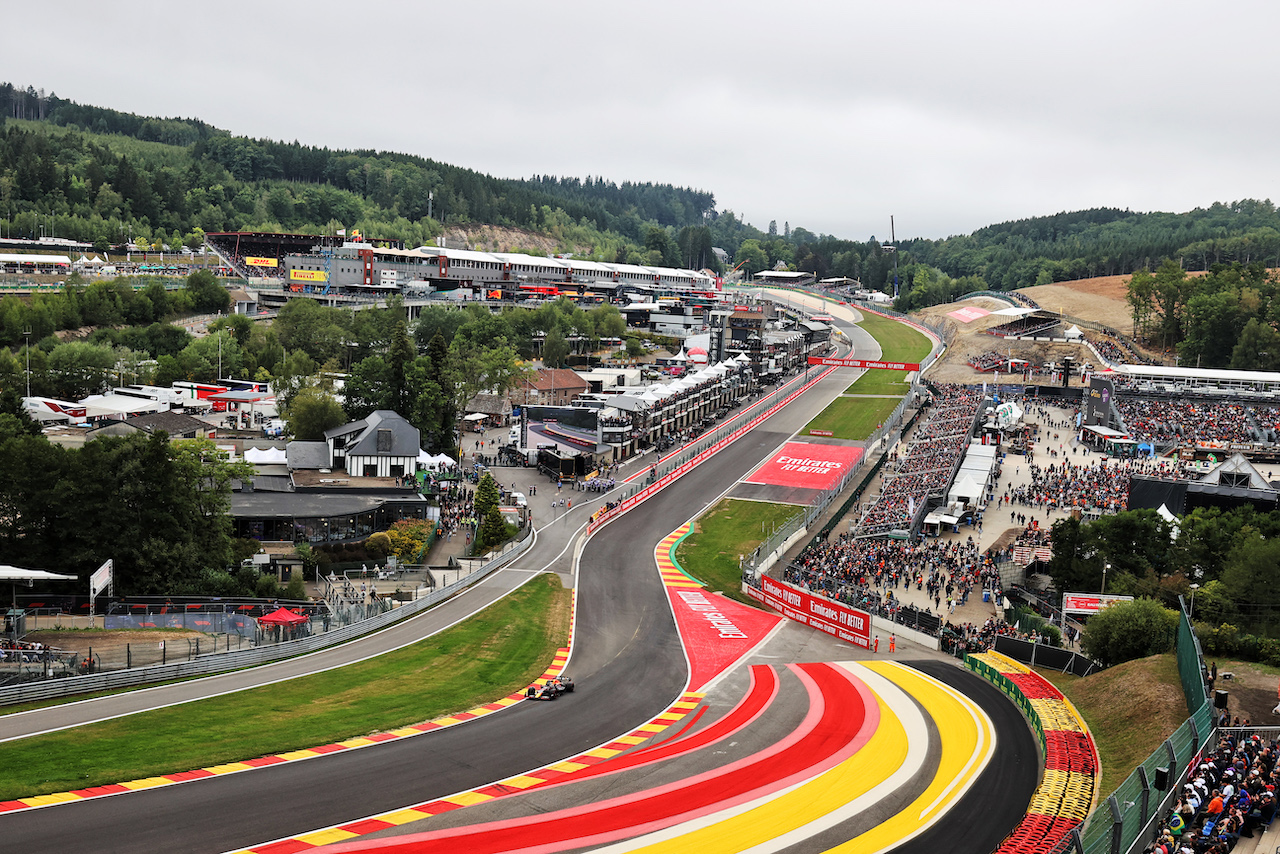 GP BELGIO, Max Verstappen (NLD) Red Bull Racing RB18.
27.08.2022. Formula 1 World Championship, Rd 14, Belgian Grand Prix, Spa Francorchamps, Belgium, Qualifiche Day.
- www.xpbimages.com, EMail: requests@xpbimages.com © Copyright: Moy / XPB Images