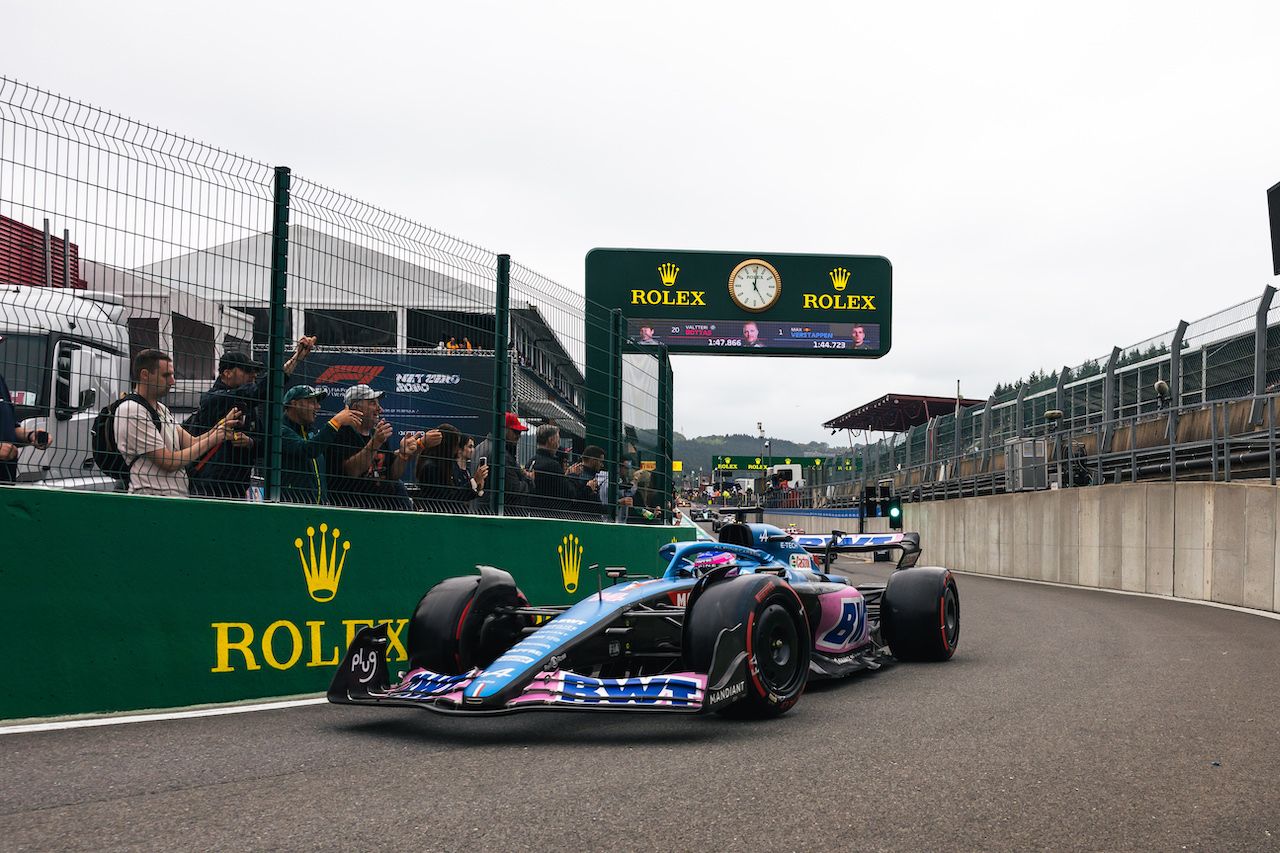 GP BELGIO, Fernando Alonso (ESP) Alpine F1 Team A522 leaves the pits.
27.08.2022. Formula 1 World Championship, Rd 14, Belgian Grand Prix, Spa Francorchamps, Belgium, Qualifiche Day.
- www.xpbimages.com, EMail: requests@xpbimages.com © Copyright: Bearne / XPB Images