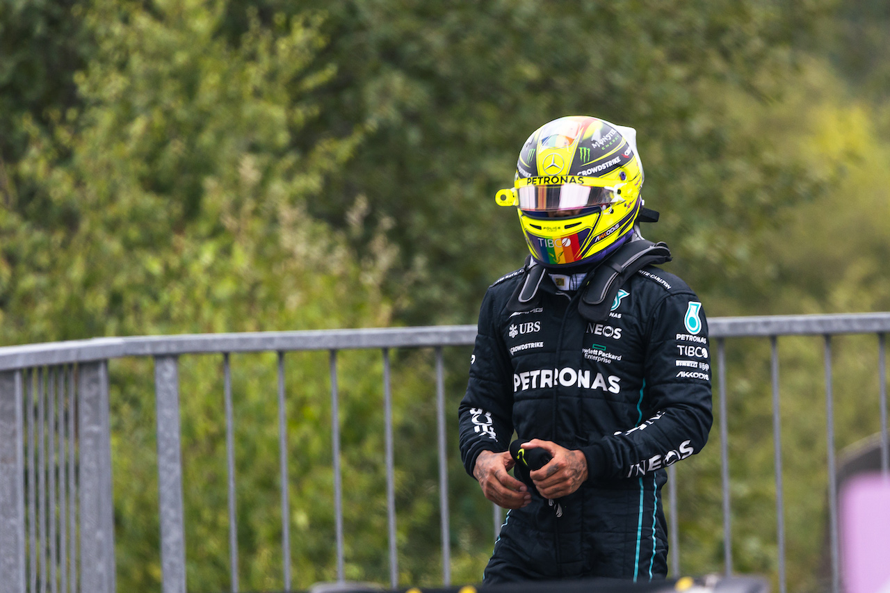 GP BELGIO, Lewis Hamilton (GBR) Mercedes AMG F1 in qualifying parc ferme.
27.08.2022. Formula 1 World Championship, Rd 14, Belgian Grand Prix, Spa Francorchamps, Belgium, Qualifiche Day.
- www.xpbimages.com, EMail: requests@xpbimages.com © Copyright: Bearne / XPB Images