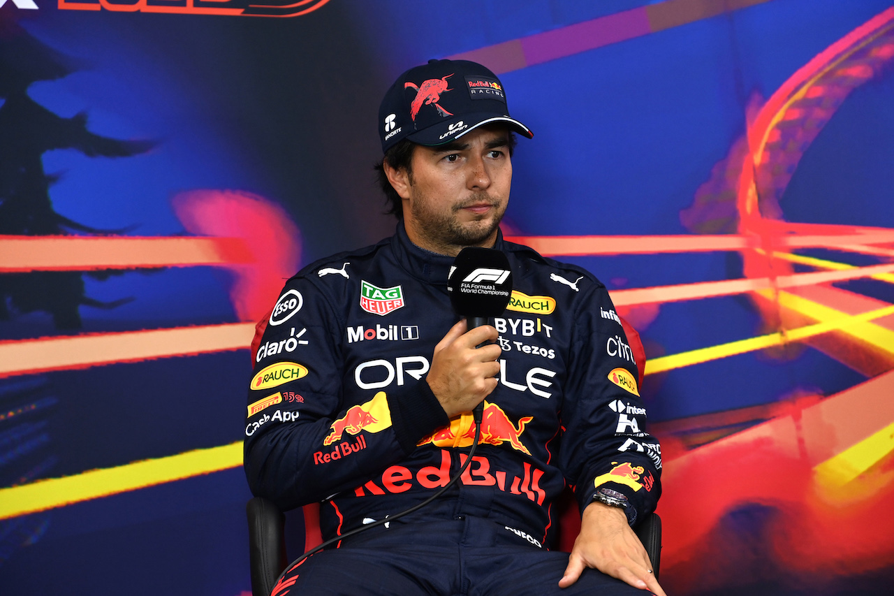 GP BELGIO, Sergio Perez (MEX) Red Bull Racing in the FIA Press Conference.
27.08.2022. Formula 1 World Championship, Rd 14, Belgian Grand Prix, Spa Francorchamps, Belgium, Qualifiche Day.
- www.xpbimages.com, EMail: requests@xpbimages.com © Copyright: XPB Images