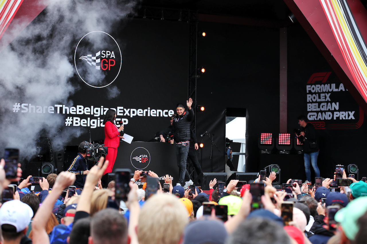 GP BELGIO, Circuit Atmosfera - Esteban Ocon (FRA) Alpine F1 Team on the FanZone stage.
27.08.2022. Formula 1 World Championship, Rd 14, Belgian Grand Prix, Spa Francorchamps, Belgium, Qualifiche Day.
 - www.xpbimages.com, EMail: requests@xpbimages.com © Copyright: Coates / XPB Images