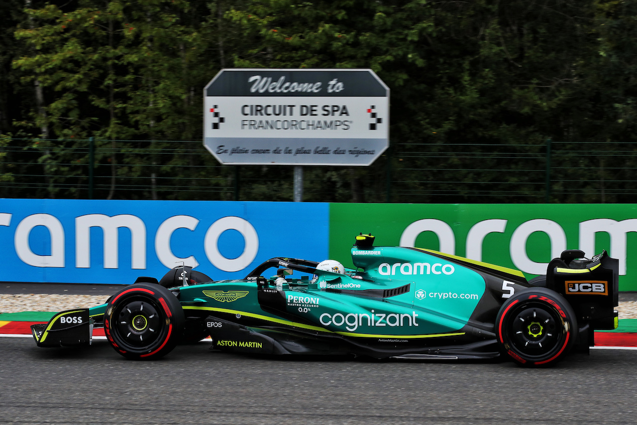 GP BELGIO, Sebastian Vettel (GER) Aston Martin F1 Team AMR22.
27.08.2022. Formula 1 World Championship, Rd 14, Belgian Grand Prix, Spa Francorchamps, Belgium, Qualifiche Day.
 - www.xpbimages.com, EMail: requests@xpbimages.com © Copyright: Coates / XPB Images
