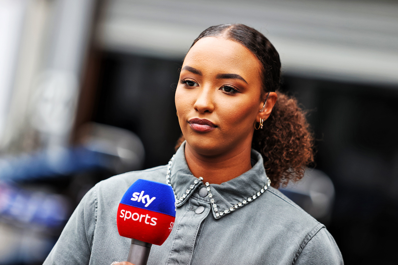 GP BELGIO, Naomi Schiff (RWA) / (BEL) Sky Sports F1 Presenter.
27.08.2022. Formula 1 World Championship, Rd 14, Belgian Grand Prix, Spa Francorchamps, Belgium, Qualifiche Day.
- www.xpbimages.com, EMail: requests@xpbimages.com © Copyright: Moy / XPB Images