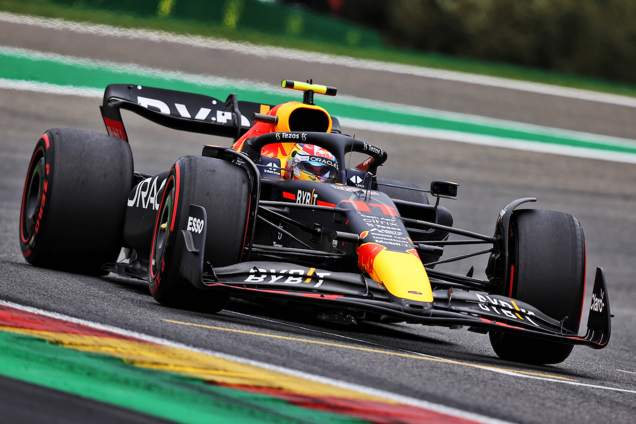 GP BELGIO, Sergio Perez (MEX) Red Bull Racing RB18.
27.08.2022. Formula 1 World Championship, Rd 14, Belgian Grand Prix, Spa Francorchamps, Belgium, Qualifiche Day.
- www.xpbimages.com, EMail: requests@xpbimages.com © Copyright: Moy / XPB Images