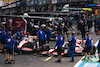 GP BELGIO, Kevin Magnussen (DEN) Haas VF-22 e Mick Schumacher (GER) Haas VF-22 in the pits.
27.08.2022. Formula 1 World Championship, Rd 14, Belgian Grand Prix, Spa Francorchamps, Belgium, Qualifiche Day.
- www.xpbimages.com, EMail: requests@xpbimages.com © Copyright: Bearne / XPB Images