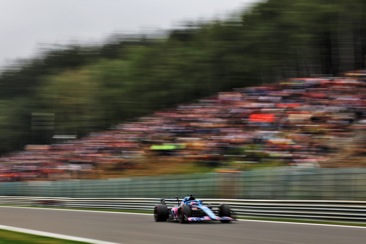 GP BELGIO, Fernando Alonso (ESP) Alpine F1 Team A522.
26.08.2022. Formula 1 World Championship, Rd 14, Belgian Grand Prix, Spa Francorchamps, Belgium, Practice Day.
- www.xpbimages.com, EMail: requests@xpbimages.com © Copyright: Bearne / XPB Images