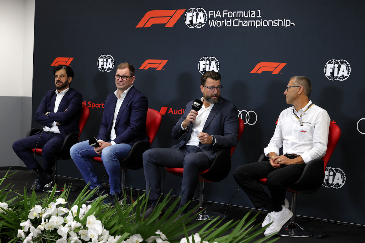GP BELGIO, (L to R): Mohammed Bin Sulayem (UAE) FIA President; Markus Duesman (GER) Audi Chief Executive Officer; Oliver Hoffmann (GER) Audi Member of the Board of Management for Technical Development; e Stefano Domenicali (ITA) Formula One President e CEO - at a press conference announcing that Audi has officially registered as an F1 engine manufacturer for the 2026 regulations.
26.08.2022. Formula 1 World Championship, Rd 14, Belgian Grand Prix, Spa Francorchamps, Belgium, Practice Day.
- www.xpbimages.com, EMail: requests@xpbimages.com © Copyright: Moy / XPB Images