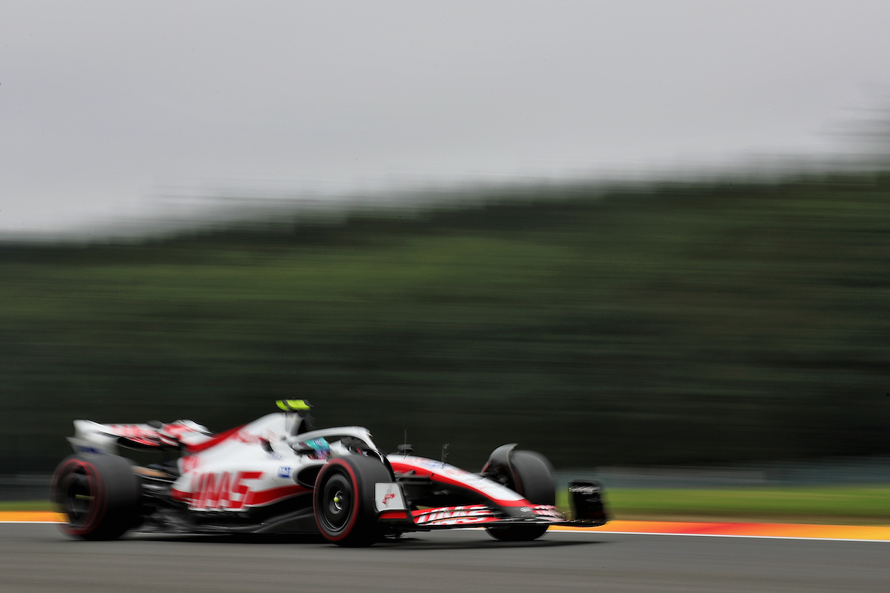 GP BELGIO, Mick Schumacher (GER) Haas VF-22.
26.08.2022. Formula 1 World Championship, Rd 14, Belgian Grand Prix, Spa Francorchamps, Belgium, Practice Day.
 - www.xpbimages.com, EMail: requests@xpbimages.com © Copyright: Coates / XPB Images