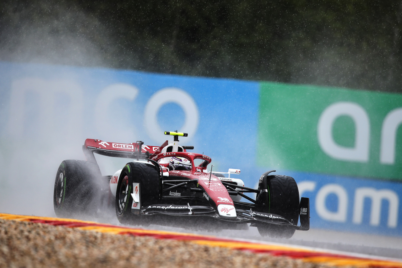 GP BELGIO, Guanyu Zhou (CHN) Alfa Romeo F1 Team C42.
26.08.2022. Formula 1 World Championship, Rd 14, Belgian Grand Prix, Spa Francorchamps, Belgium, Practice Day.
 - www.xpbimages.com, EMail: requests@xpbimages.com © Copyright: Coates / XPB Images