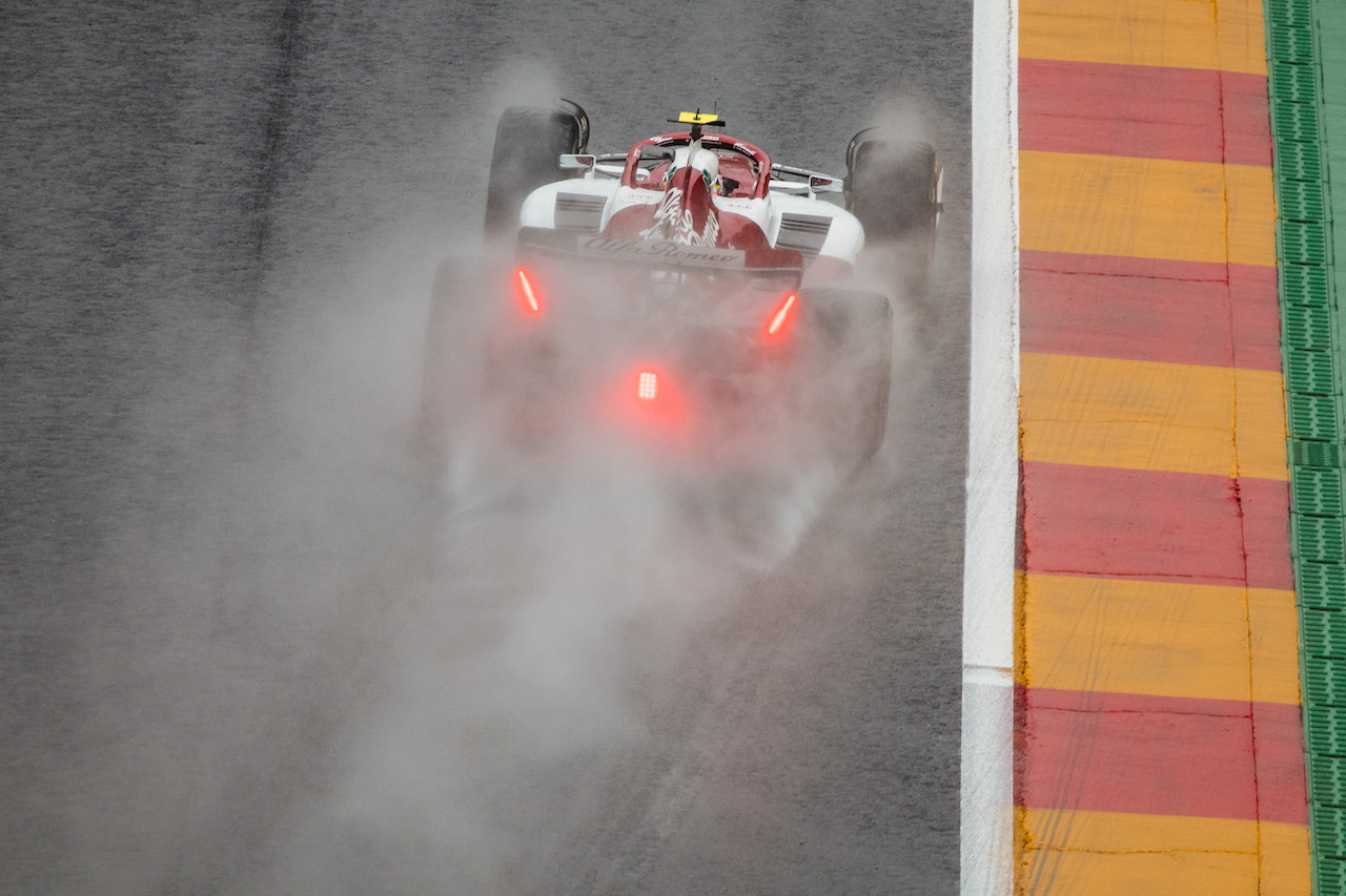GP BELGIO, Guanyu Zhou (CHN) Alfa Romeo F1 Team C42.
26.08.2022. Formula 1 World Championship, Rd 14, Belgian Grand Prix, Spa Francorchamps, Belgium, Practice Day.
- www.xpbimages.com, EMail: requests@xpbimages.com © Copyright: Bearne / XPB Images