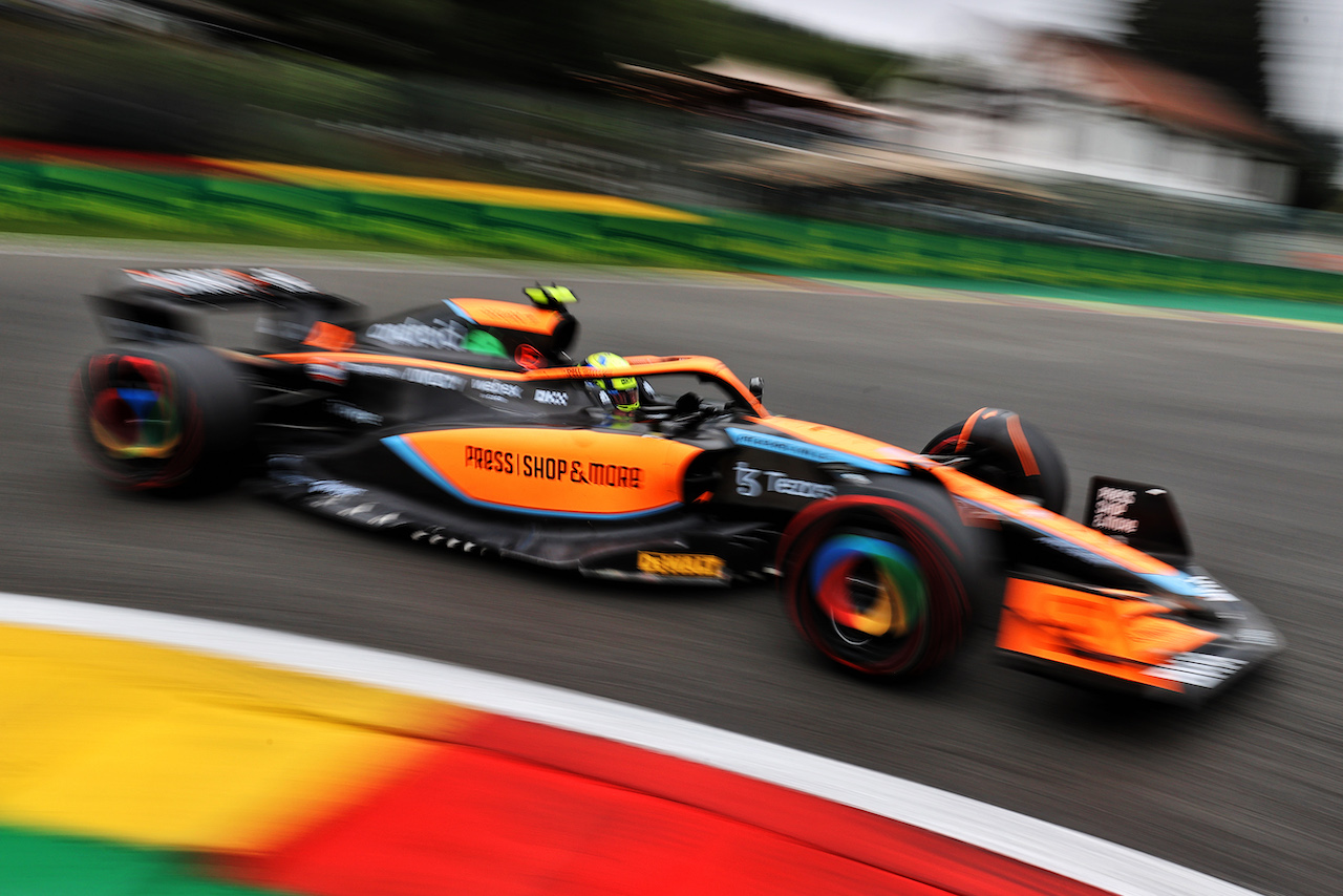 GP BELGIO, Lando Norris (GBR) McLaren MCL36.
26.08.2022. Formula 1 World Championship, Rd 14, Belgian Grand Prix, Spa Francorchamps, Belgium, Practice Day.
- www.xpbimages.com, EMail: requests@xpbimages.com © Copyright: Moy / XPB Images