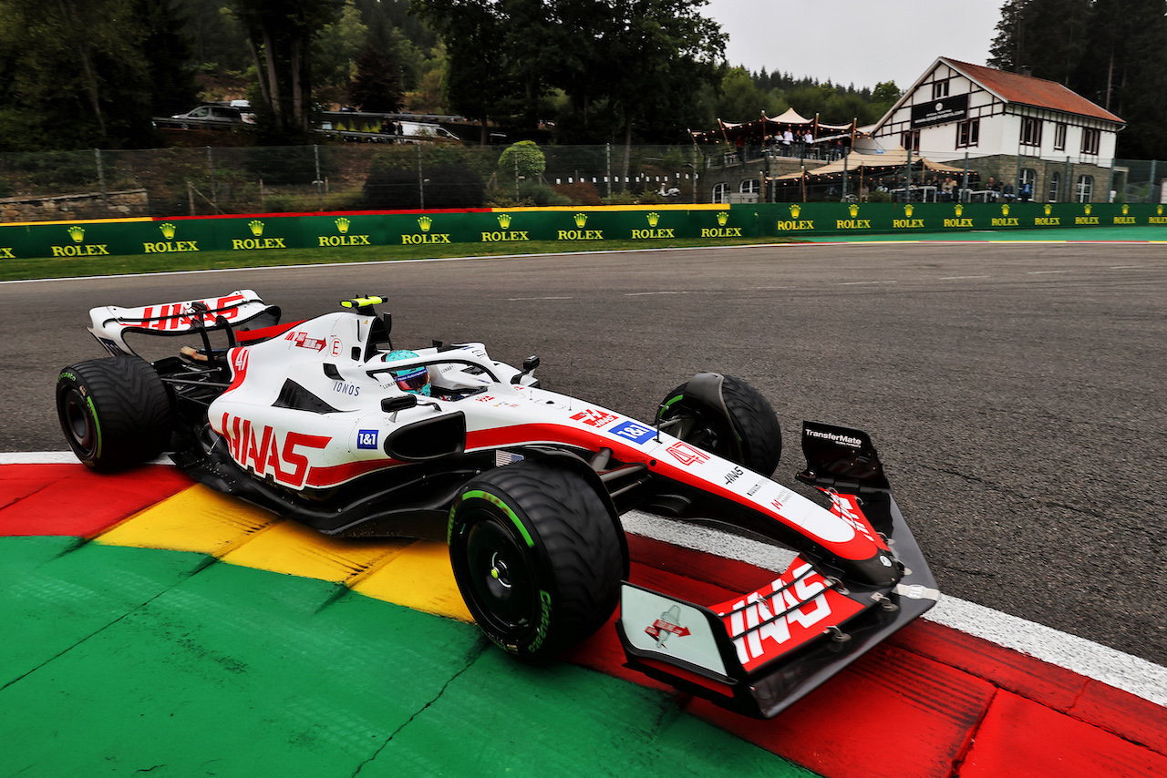GP BELGIO, Mick Schumacher (GER) Haas VF-22.
26.08.2022. Formula 1 World Championship, Rd 14, Belgian Grand Prix, Spa Francorchamps, Belgium, Practice Day.
- www.xpbimages.com, EMail: requests@xpbimages.com © Copyright: Moy / XPB Images