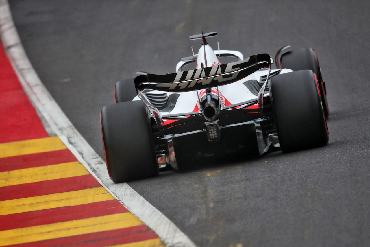 GP BELGIO, Kevin Magnussen (DEN) Haas VF-22.
26.08.2022. Formula 1 World Championship, Rd 14, Belgian Grand Prix, Spa Francorchamps, Belgium, Practice Day.
 - www.xpbimages.com, EMail: requests@xpbimages.com © Copyright: Coates / XPB Images