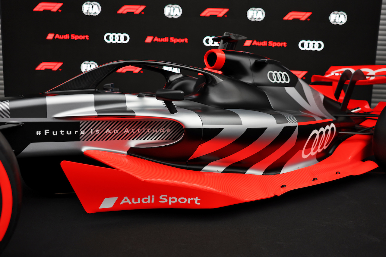 GP BELGIO, A showcar in the pits as Audi has officially registered as an F1 engine manufacturer for the 2026 regulations.
26.08.2022. Formula 1 World Championship, Rd 14, Belgian Grand Prix, Spa Francorchamps, Belgium, Practice Day.
- www.xpbimages.com, EMail: requests@xpbimages.com © Copyright: Bearne / XPB Images