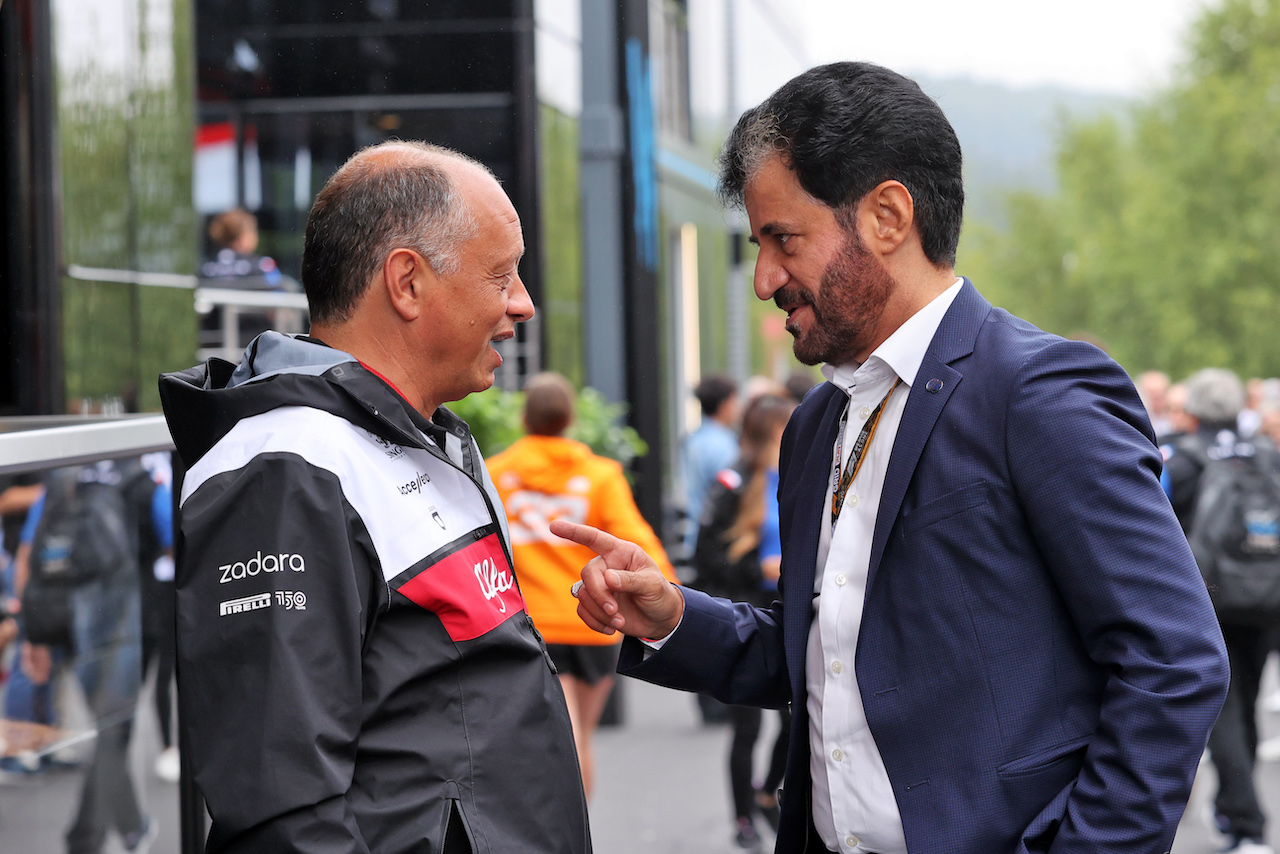 GP BELGIO, (L to R): Frederic Vasseur (FRA) Alfa Romeo F1 Team Team Principal with Mohammed Bin Sulayem (UAE) FIA President.
26.08.2022. Formula 1 World Championship, Rd 14, Belgian Grand Prix, Spa Francorchamps, Belgium, Practice Day.
- www.xpbimages.com, EMail: requests@xpbimages.com © Copyright: Moy / XPB Images