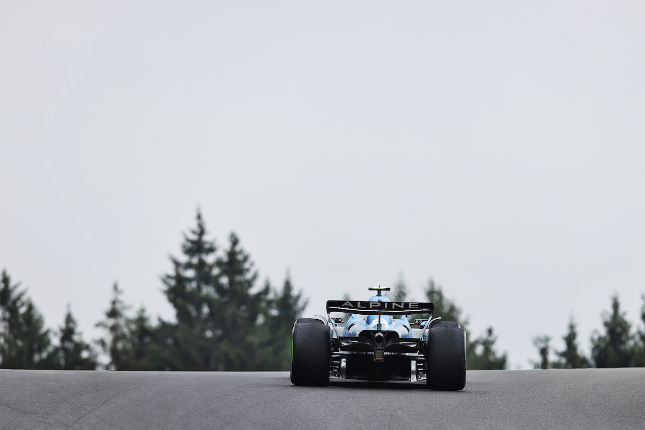 GP BELGIO, Esteban Ocon (FRA) Alpine F1 Team A522.
26.08.2022. Formula 1 World Championship, Rd 14, Belgian Grand Prix, Spa Francorchamps, Belgium, Practice Day.
- www.xpbimages.com, EMail: requests@xpbimages.com © Copyright: Moy / XPB Images