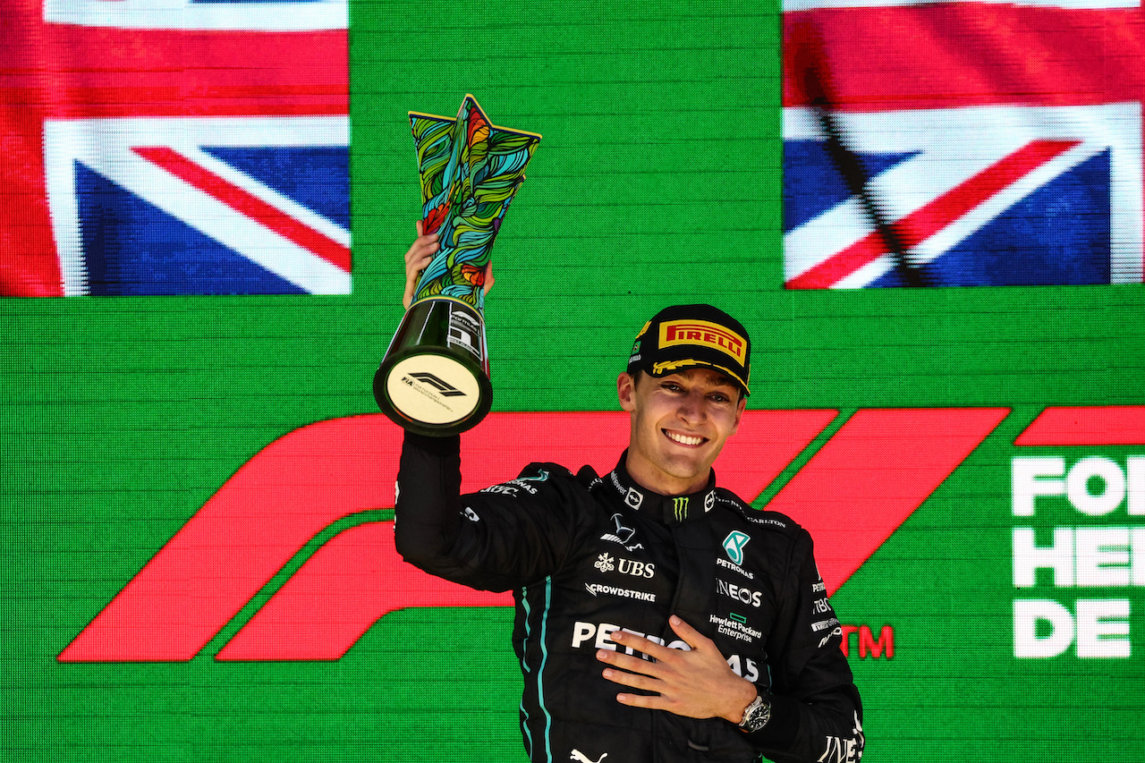 GP BRASILE, George Russell (GBR), Mercedes AMG F1 
13.11.2022. Formula 1 World Championship, Rd 21, Brazilian Grand Prix, Sao Paulo, Brazil, Gara Day.
- www.xpbimages.com, EMail: requests@xpbimages.com © Copyright: Charniaux / XPB Images
