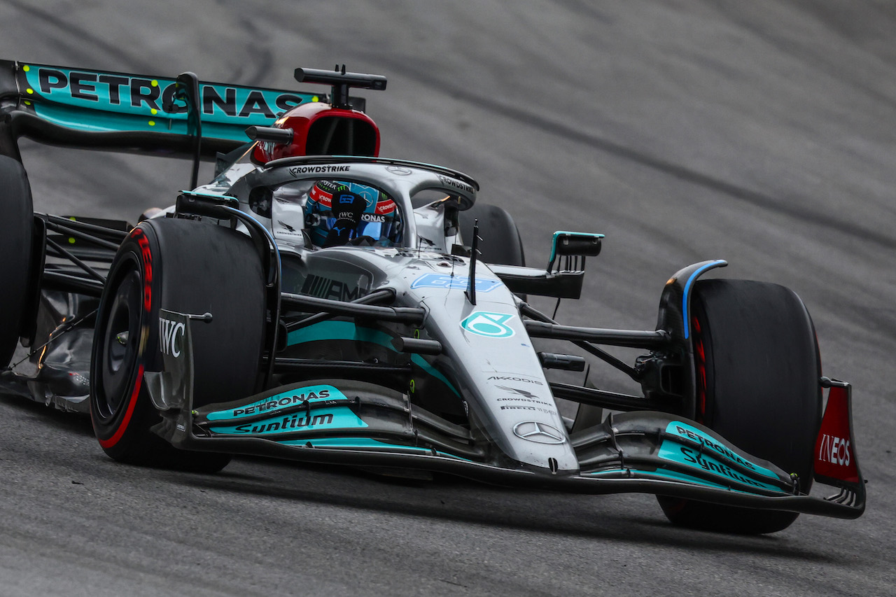 GP BRASILE, George Russell (GBR), Mercedes AMG F1 
13.11.2022. Formula 1 World Championship, Rd 21, Brazilian Grand Prix, Sao Paulo, Brazil, Gara Day.
- www.xpbimages.com, EMail: requests@xpbimages.com © Copyright: Charniaux / XPB Images