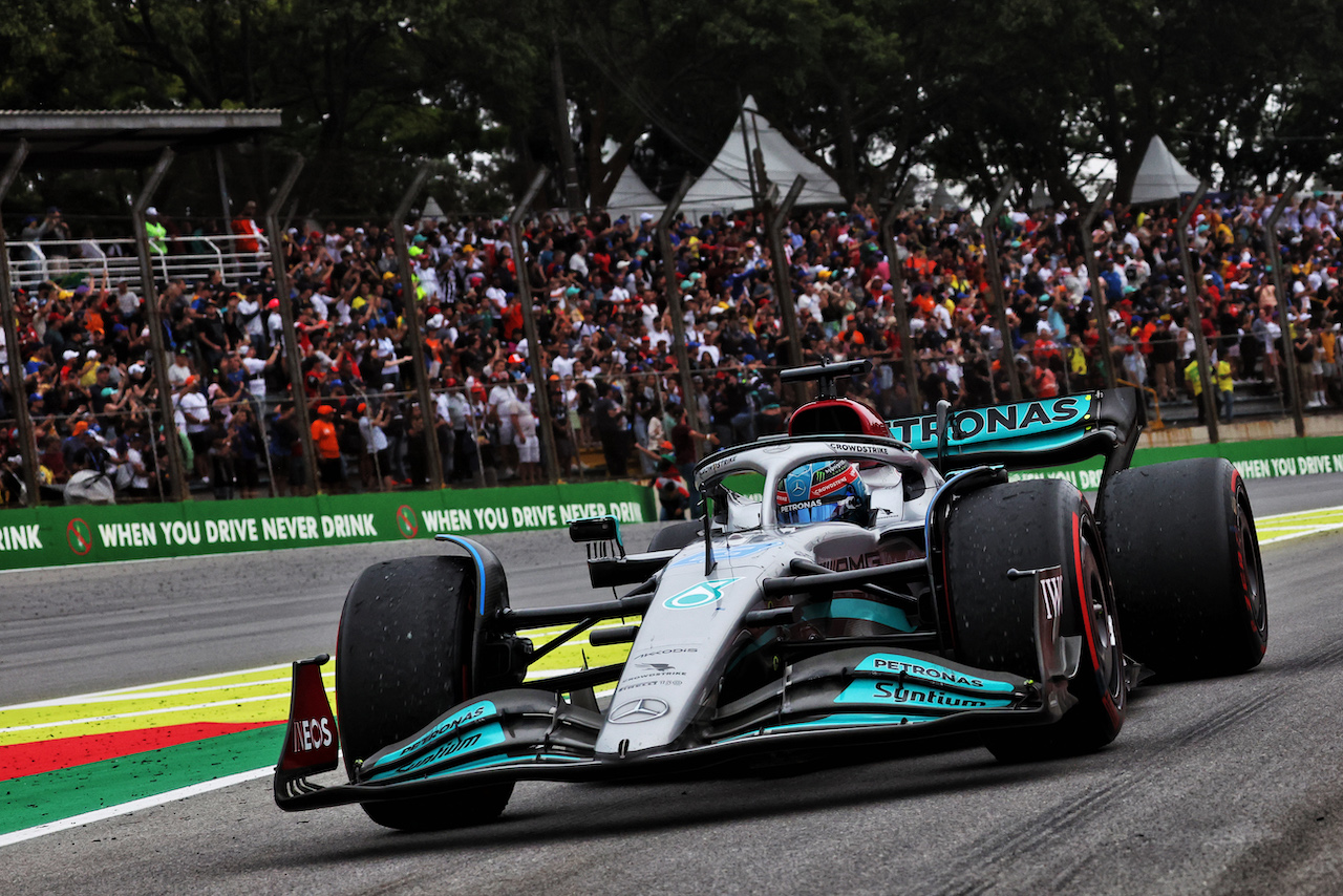 GP BRASILE, George Russell (GBR) Mercedes AMG F1 W13.
13.11.2022. Formula 1 World Championship, Rd 21, Brazilian Grand Prix, Sao Paulo, Brazil, Gara Day.
- www.xpbimages.com, EMail: requests@xpbimages.com © Copyright: Bearne / XPB Images