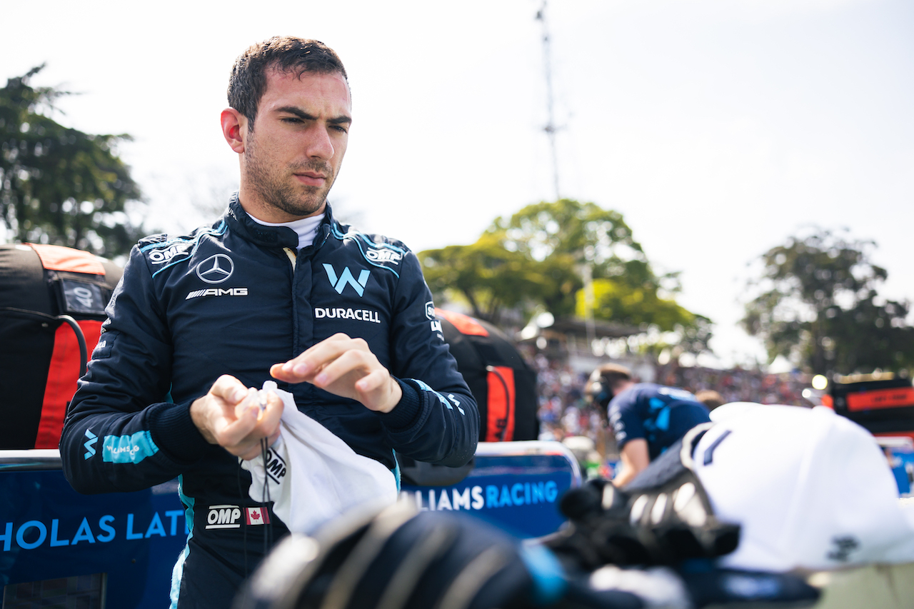 GP BRASILE, Nicholas Latifi (CDN) Williams Racing on the grid.
13.11.2022. Formula 1 World Championship, Rd 21, Brazilian Grand Prix, Sao Paulo, Brazil, Gara Day.
- www.xpbimages.com, EMail: requests@xpbimages.com © Copyright: Bearne / XPB Images