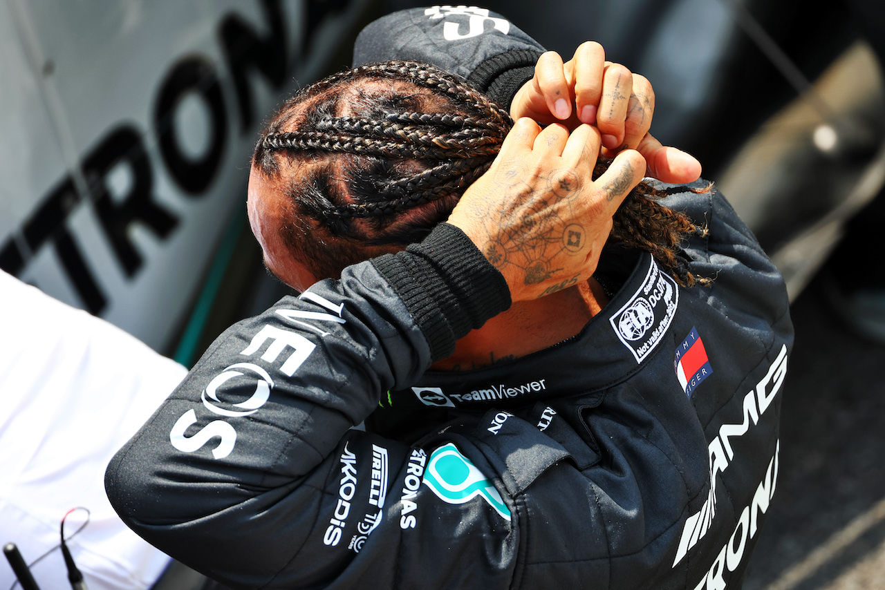 GP BRASILE, Lewis Hamilton (GBR) Mercedes AMG F1 on the grid.
13.11.2022. Formula 1 World Championship, Rd 21, Brazilian Grand Prix, Sao Paulo, Brazil, Gara Day.
 - www.xpbimages.com, EMail: requests@xpbimages.com © Copyright: Coates / XPB Images
