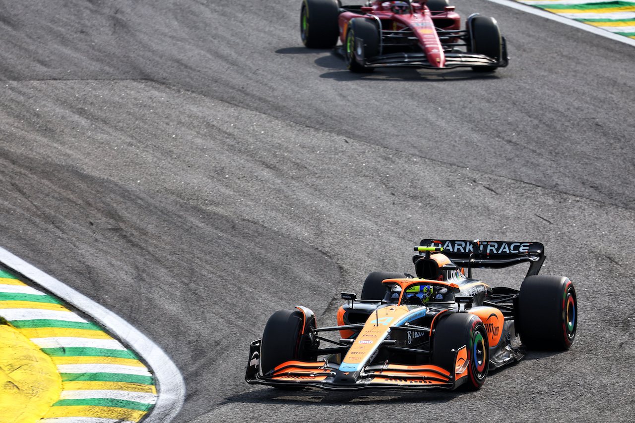 GP BRASILE, Lando Norris (GBR) McLaren MCL36.
13.11.2022. Formula 1 World Championship, Rd 21, Brazilian Grand Prix, Sao Paulo, Brazil, Gara Day.
- www.xpbimages.com, EMail: requests@xpbimages.com © Copyright: Batchelor / XPB Images