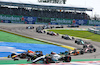 GP BRASILE, Max Verstappen (NLD) Red Bull Racing RB18 e Lewis Hamilton (GBR) Mercedes AMG F1 W13 make contact as they battle for position. 
13.11.2022. Formula 1 World Championship, Rd 21, Brazilian Grand Prix, Sao Paulo, Brazil, Gara Day.
- www.xpbimages.com, EMail: requests@xpbimages.com © Copyright: XPB Images
