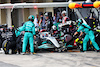 GP BRASILE, George Russell (GBR) Mercedes AMG F1 W13 makes a pit stop.
13.11.2022. Formula 1 World Championship, Rd 21, Brazilian Grand Prix, Sao Paulo, Brazil, Gara Day.
- www.xpbimages.com, EMail: requests@xpbimages.com © Copyright: Batchelor / XPB Images