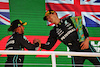 GP BRASILE, (L to R): Second placed Lewis Hamilton (GBR) Mercedes AMG F1 congratulates vincitore e team mate George Russell (GBR) Mercedes AMG F1 on the podium.
13.11.2022. Formula 1 World Championship, Rd 21, Brazilian Grand Prix, Sao Paulo, Brazil, Gara Day.
- www.xpbimages.com, EMail: requests@xpbimages.com © Copyright: Bearne / XPB Images